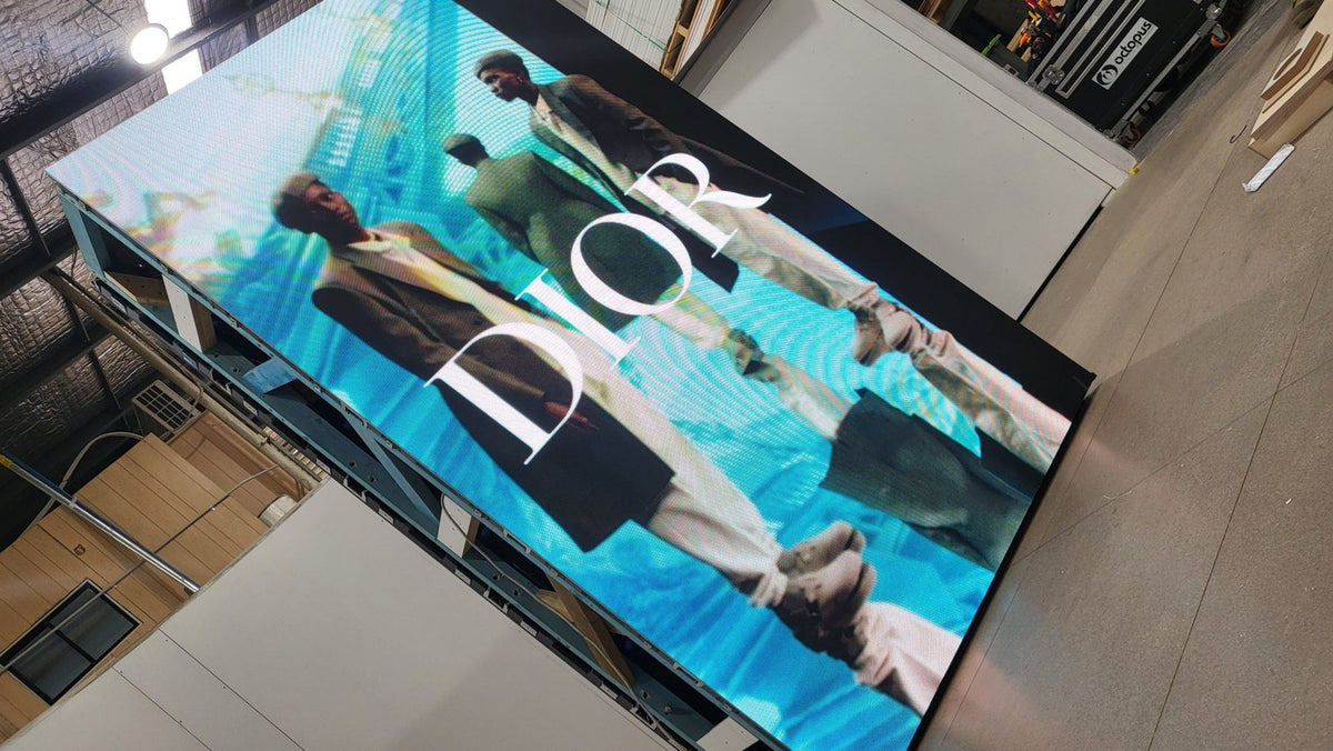 Digital Totem Kiosk Signage for Busineses