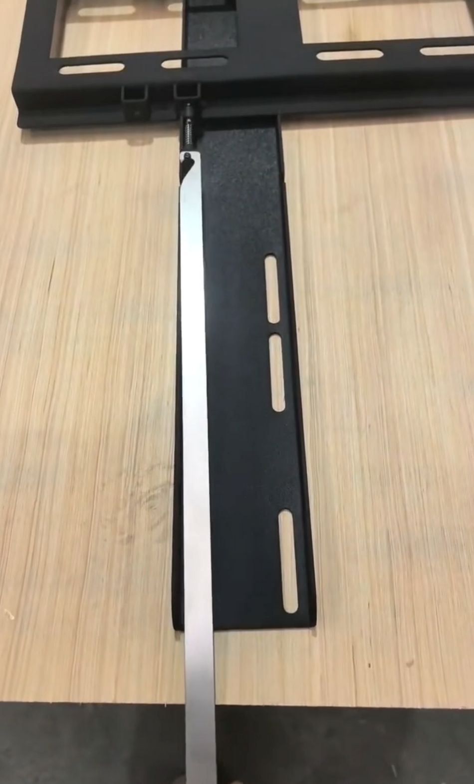 Rear Bracket Locking Tool